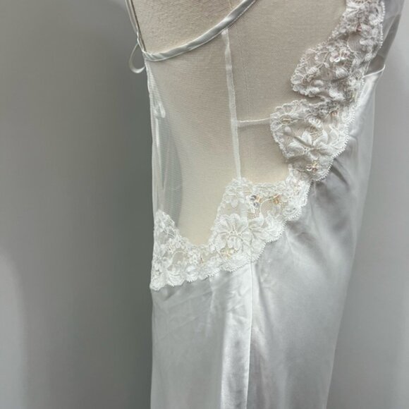 VS Cream Maxi Night Gown/Robe‎ - Picture 5 of 16